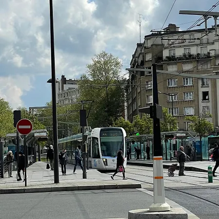 2 Pieces, Paris Porte D'italie Metro Lignes 7 Et 14, Tramway Ligne T3a *